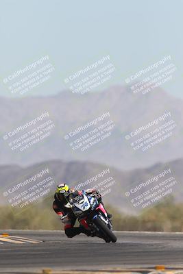 media/Oct-26-2025-Race Pace (Sun) [[c1447ca738]]/Non Verified (1st 20 Minutes of every Hour)/4-Turn 14 (1110am)/